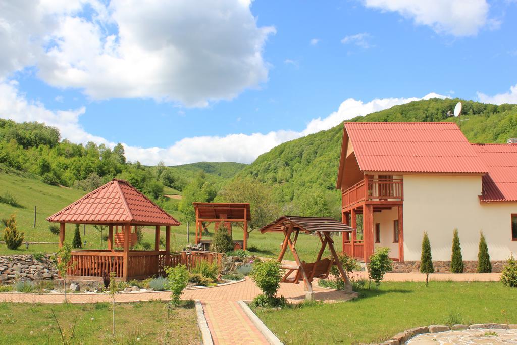 Svit Sontsya Tur'ya Polyana Esterno foto