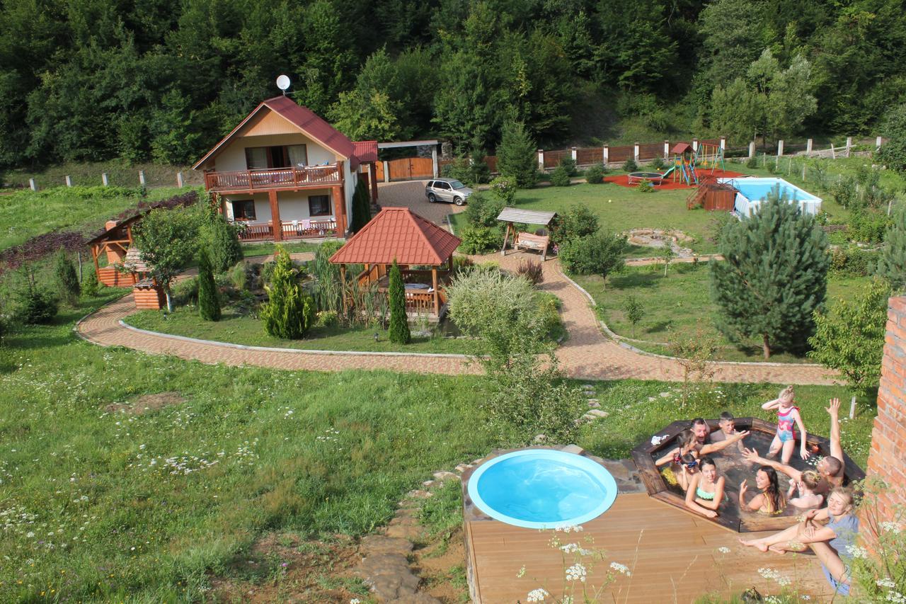 Svit Sontsya Tur'ya Polyana Esterno foto